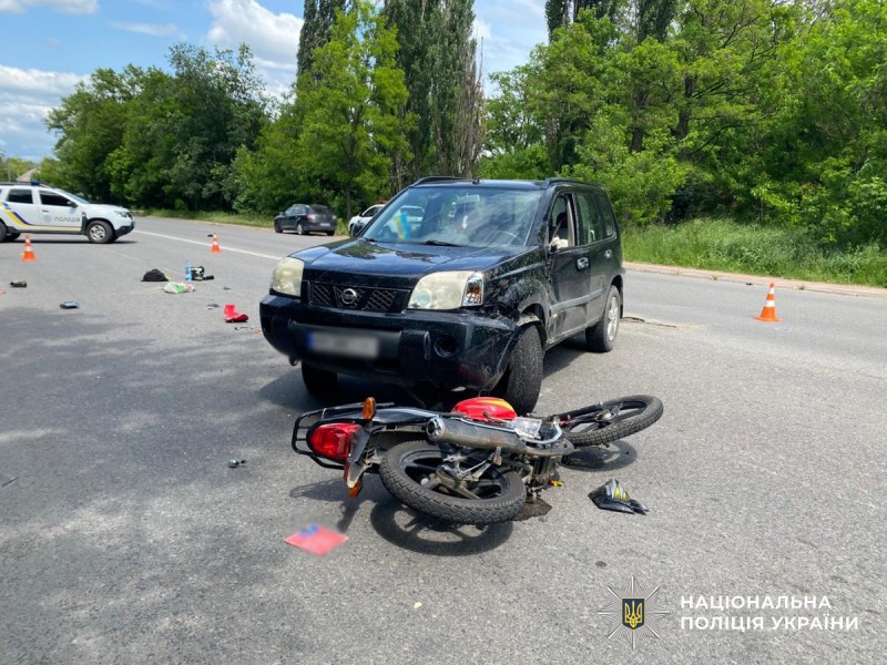 У Коростені автомобіль зіткнувся з мотоциклом: мотоцикліста госпіталізовано до реанімації