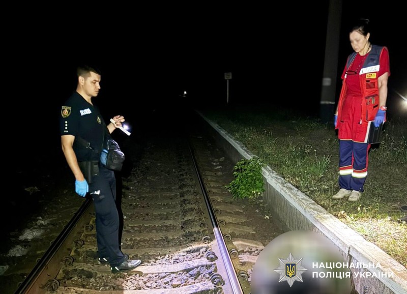На Бердичівщині під вантажний потяг потрапив 80-річний пенсіонер