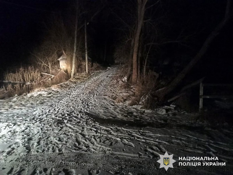 В Іршанській громаді 32-річний чоловік, приревнувавши знайому підірвав біля неї вибуховий пристрій, жінка в лікарні