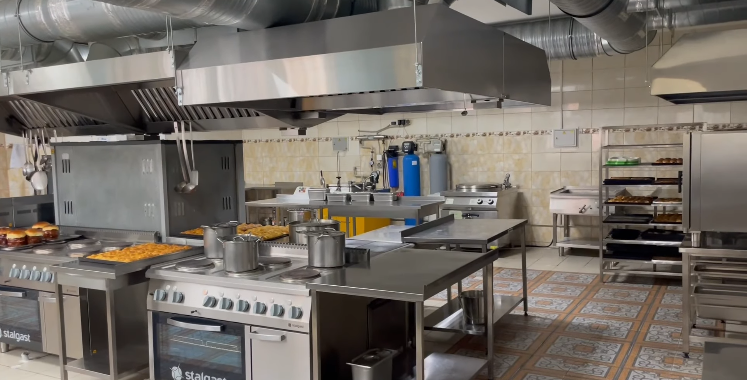 У Ліцеях №16 та №28 міста Житомира облаштували сучасну кухню за підтримки Дортмунда