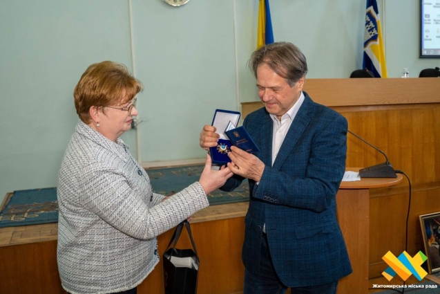 Віталію Мельничуку вручили звання «Почесний громадянин міста Житомира»