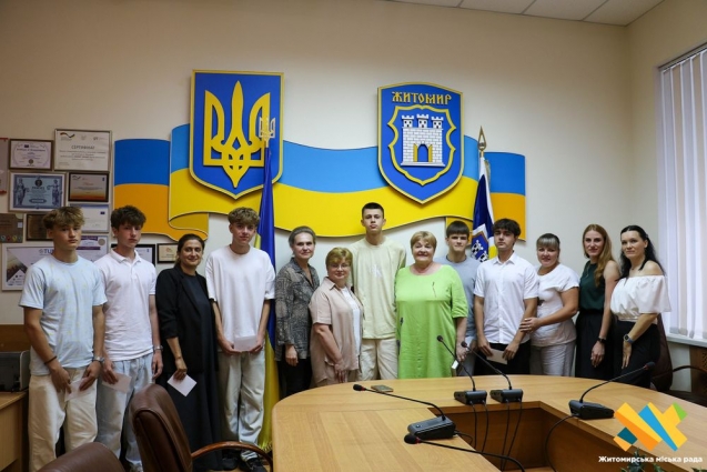 Житомирська команда здобула срібло у фіналі Всеукраїнської шкільної ліги «Пліч-о-пліч»