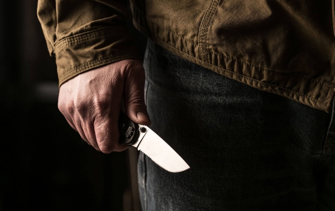Напав з ножем на знайомого: у Житомирі поліцейські затримали причетного до замаху на вбивство