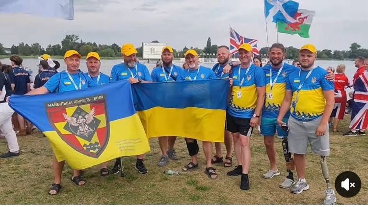 Житомирські ветерани – срібні призери Чемпіонату світу з веслування на човнах «Дракон»