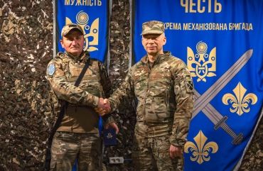 Нагрудним знаком «Золотий Хрест» нагородили військовослужбовця Валерія Присяжнюка