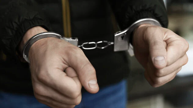 У Житомирі до понад 11 років позбавлення волі засудили росіянина, який скоїв серію розбійних нападів на підлітків
