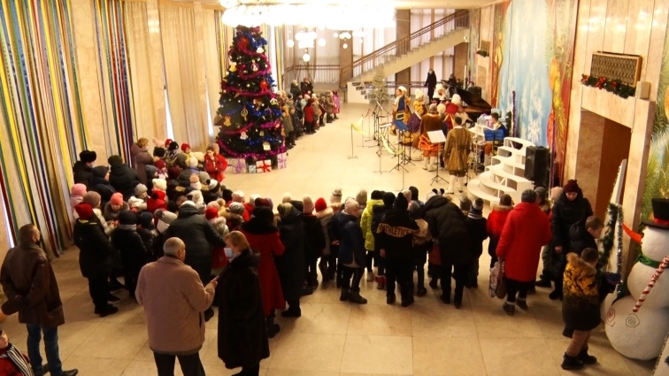 На перегляд новорічної вистави до Житомира приїхали мешканці Оліївської ОТГ