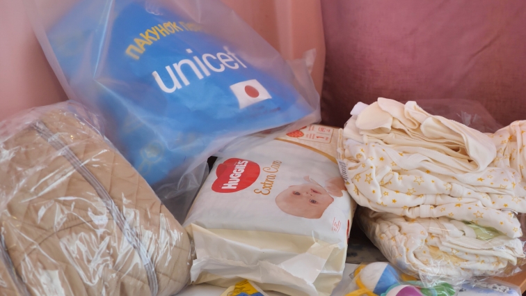 У Житомирській міській лікарні №1 усім молодим матусям видають «пакунок порятунок» від UNICEF (ВІДЕО)