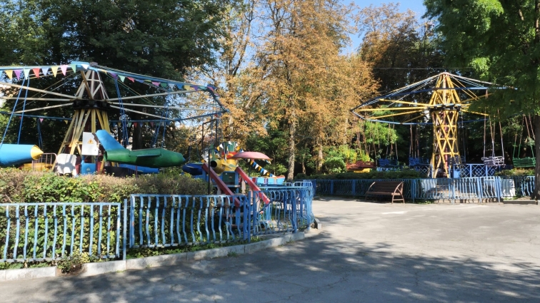 У Житомирі в міському парку оновлять радянські атракціони та планують відкрити динопарк
