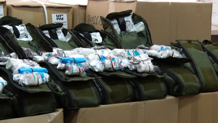 Гуманітарний Хаб «Житомир» передав 320 тактичних аптечок для ДШВ (ВІДЕО)