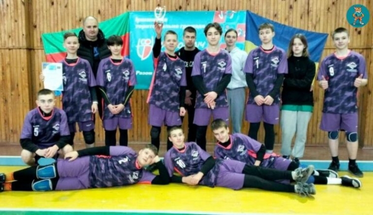 В рамках проєкту «Пліч-о-пліч» відбулись змагання з волейболу серед учнів закладів освіти Іршанської громади