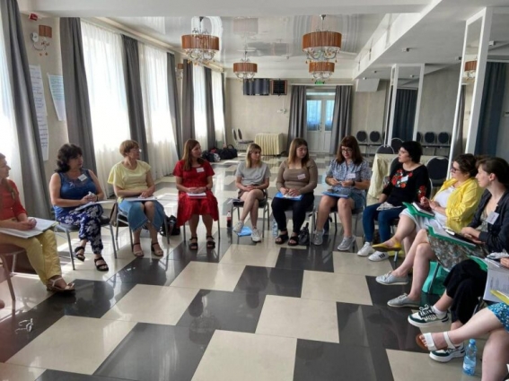 Фахівчині з Житомирщини пройшли підготовку для навчання майбутніх усиновлювачів і прийомних батьків