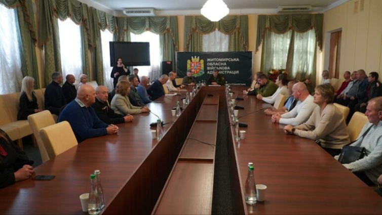 На Житомирщині вручили житлові сертифікати ветеранам та учасникам бойових дій