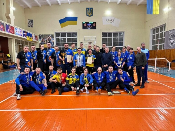 У Житомирі відбувся відкритий чемпіонат області з волейболу сидячи