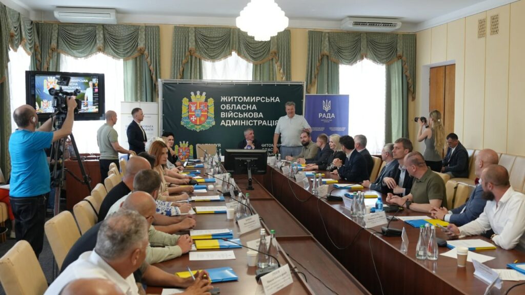 На Житомирщині обговорили доступність базових соціальних послуг для ветеранів