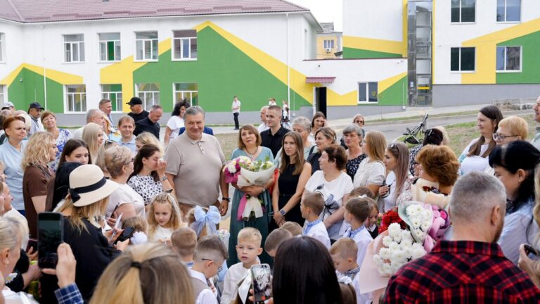 Віталій Бунечко привітав школярів Малинського ліцею №2 зі святом Першого дзвоника та початком нового навчального року