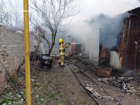 У Коростені під час пожежі в будинку опіки обличчя та рук отримав 31-річний чоловік