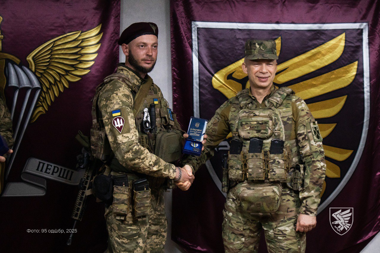 Військовий 95-ої бригади розповів свій шлях у війську та як разом з побратимами боронить Україну