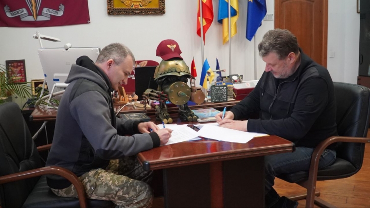 У Житомирі підписали меморандум про співпрацю з військовими льотчиками