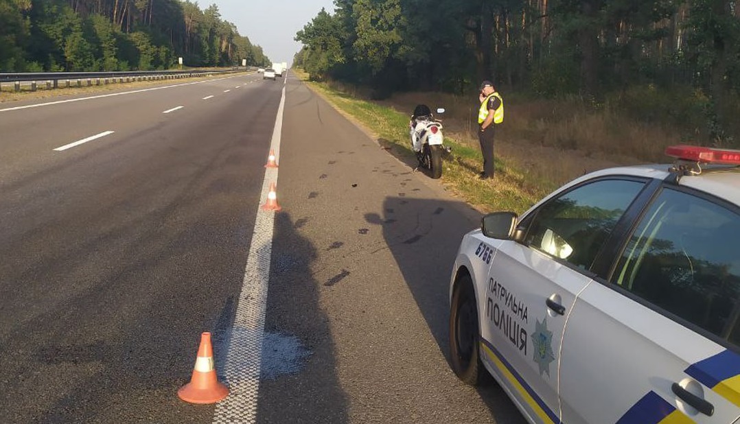 На Житомирщині затримали водія мотоцикла, який вчинив ДТП та мав ознаки алкогольного сп'яніння