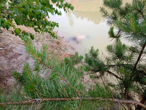 У Лугинській громаді на водоймі втопився 23-річний чоловік
