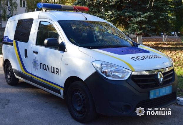 У Житомирі чоловік вдарив ножем друга, проте останній намагався приховати обставини та розповів неправдиву версію злочину