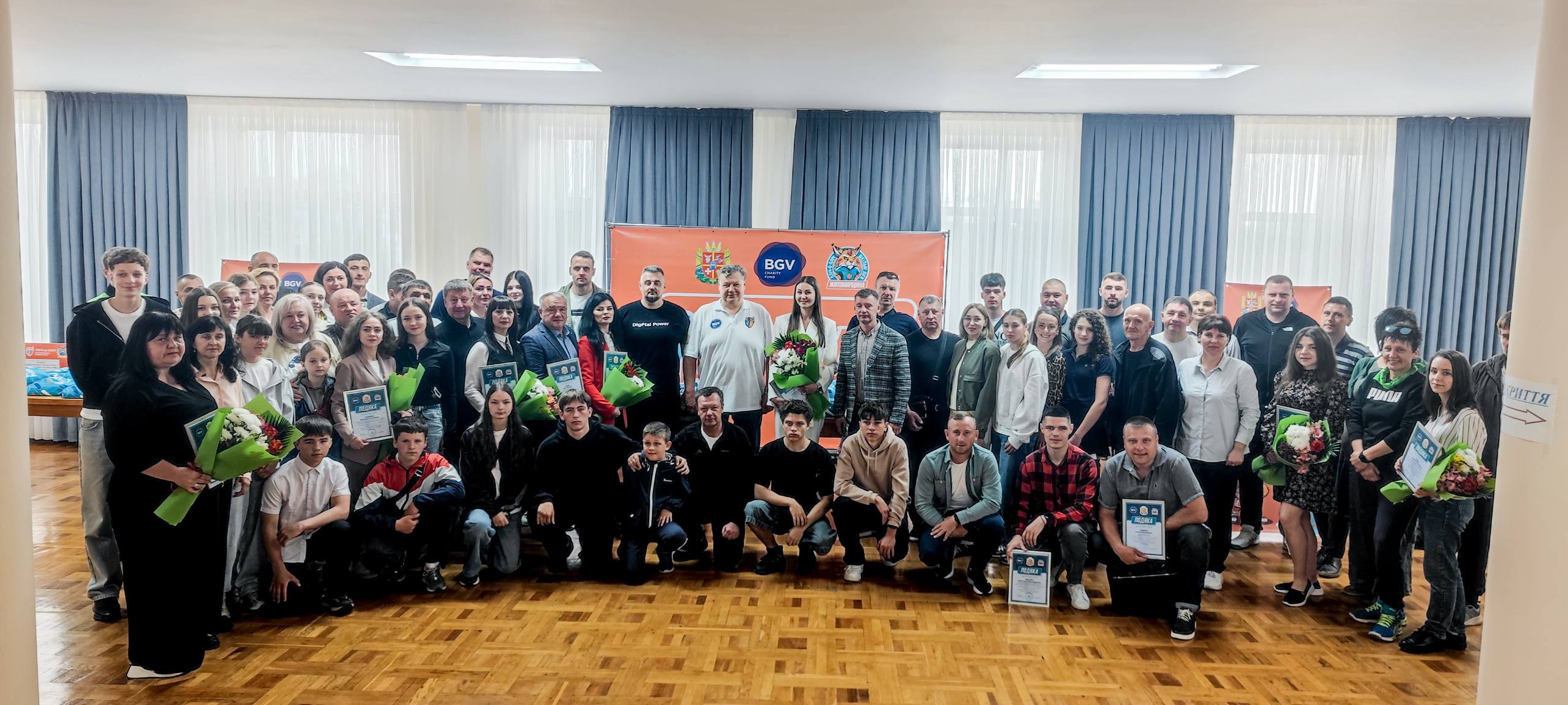 У Житомирі відбулася зустріч з фіналістами обласного етапу наймасштабнішого спортивного проєкту України — «Пліч-о-пліч. Всеукраїнські шкільні ліги»