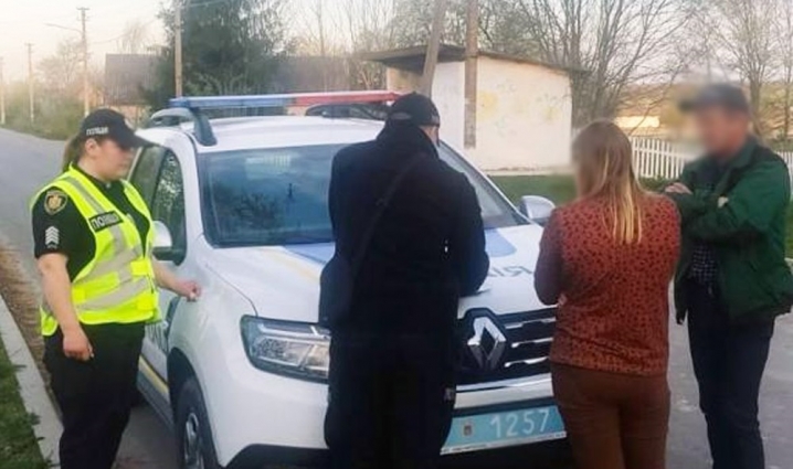 На Звягельщині поліцейські вилучили підроблене посвідчення у водія