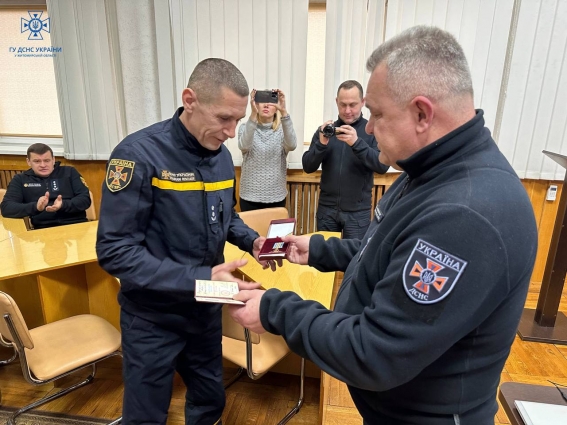 Начальник піротехнічного підрозділу ДСНС Житомирщини отримав державну нагороду — медаль «За бездоганну службу» ІІІ ступеня