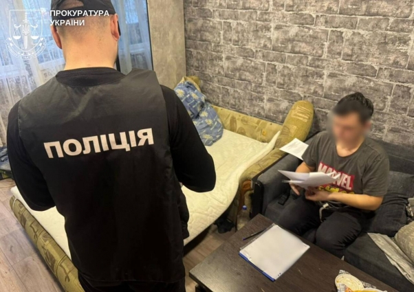 У Житомирі припинено чергову схему незаконного виїзду чоловіків за кордон під виглядом волонтерів через «Шлях» – учасникам повідомлено про підозру