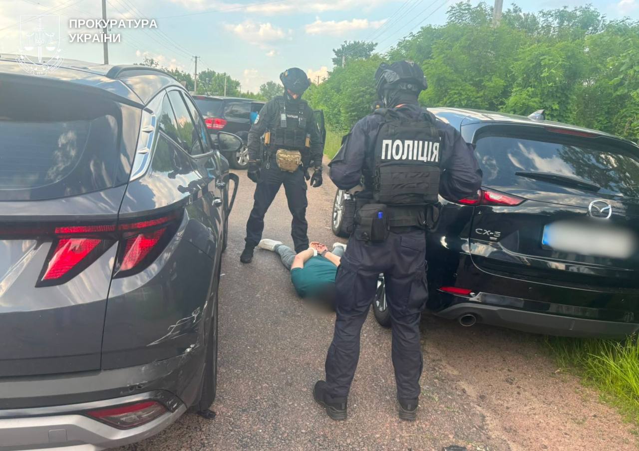 Повідомлено про підозру держслужбовцю в одержанні 90 тис. грн хабаря за видачу посвідчень трактористів-машиністів без навчання