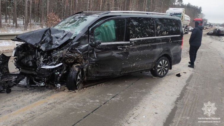 Поблизу Вересів сталася ДТП, є потерпілі
