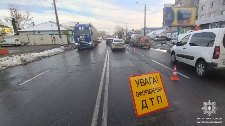 У Житомирі сталося ДТП на проспекті Незалежності за участю чотирьох авто