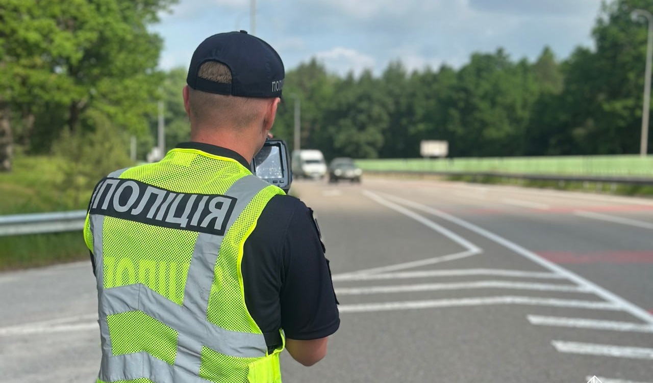 На Житомирщині за минулий місяць на водіїв склали 2,5 тис. протоколів за перевищення швидкості