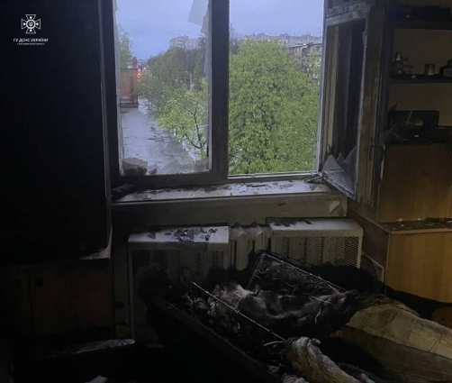 У Житомирі під час ліквідації пожежі в квартирі вогнеборці виявили загиблого
