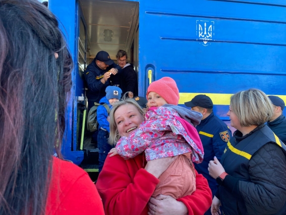 До Житомирщини прибув вже четвертий евакуаційний поїзд із переселенцями з Донеччини