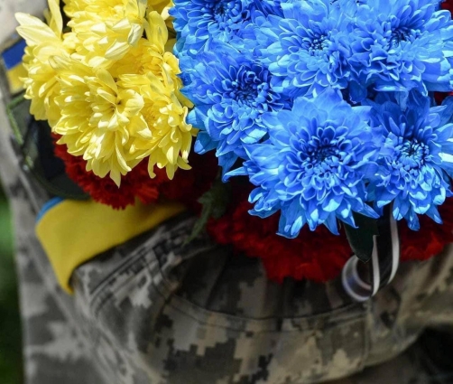 У Житомирі в останню путь провели військового Котенка Володимира, чоловік загинув на Донеччині