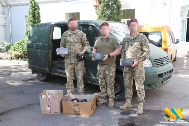 Житомир передав військовим дрони та комплекти підсилення зв’язку