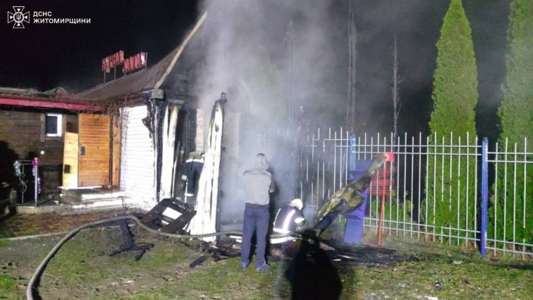 В Оліївці горіло кафе, вогнем знищено прибудову та перекриття