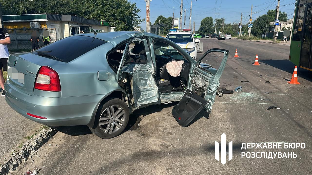 У Житомирі п’яний правоохоронець вчинив ДТП, внаслідок чого загинула 16-річна дівчина, ще двоє людей в лікарні