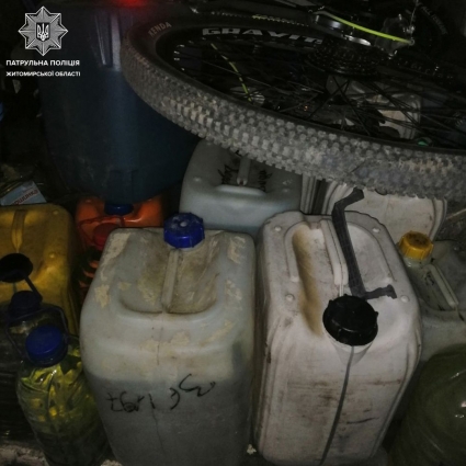 На блокпості у Житомирській області виявили водія, який перевозив дизельне пальне  без відповідних документів