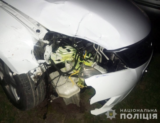У Новоборівській громаді водійка KIA збила пішохода та втекла з місця ДТП