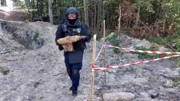 У Житомирському районі піротехніками ДСНС знешкоджено 15 боєприпасів часів минулих війн