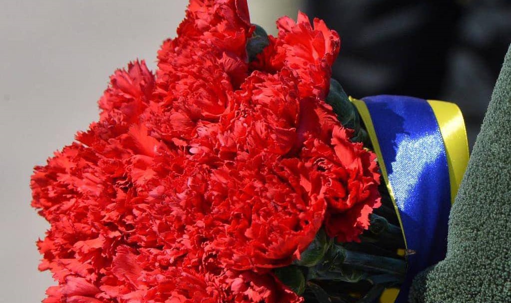 У Житомирі попрощались з військовим Толстовим Валентином, який загинув захищаючи Батьківщину