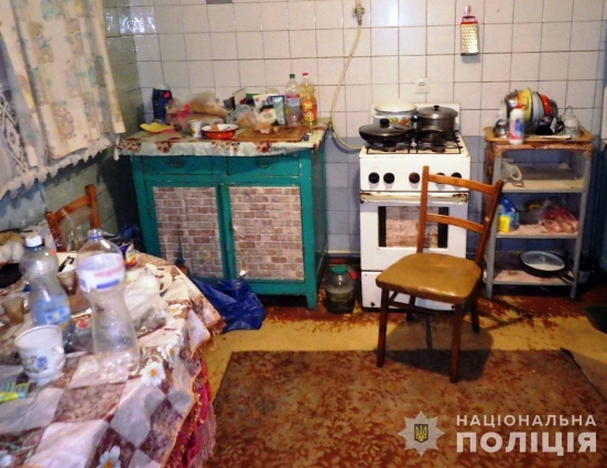 У Житомирі затримали чоловіка, який порізав ножем знайомого