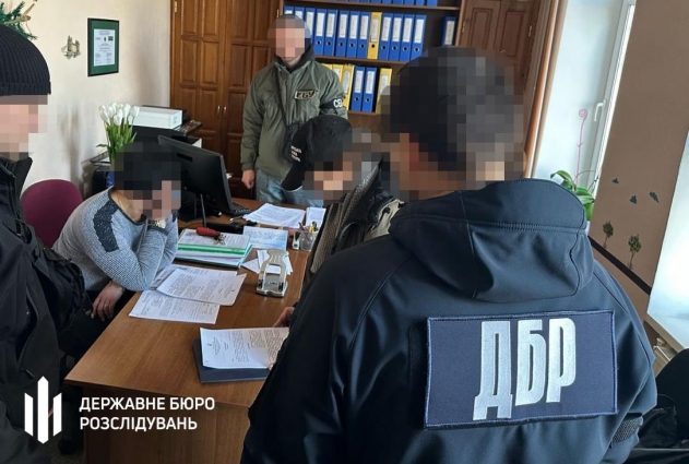 Перед судом постане суддя з Житомирщини, яка передала своєму батькові закриту інформацію з досудового розслідування