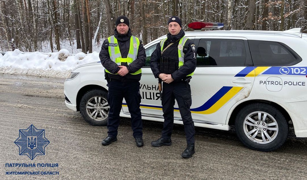 У Житомирі патрульні врятували чоловіка, який намагався вкоротити собі віку