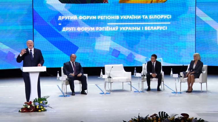Президенти Білорусі та України в Житомирі і стосунки країн обговорили, і пожартували