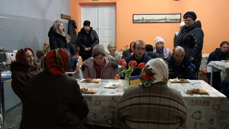 У Житомирі приймають переселенців із гарячих точок: сьогодні приїхали жителі Макарівського району