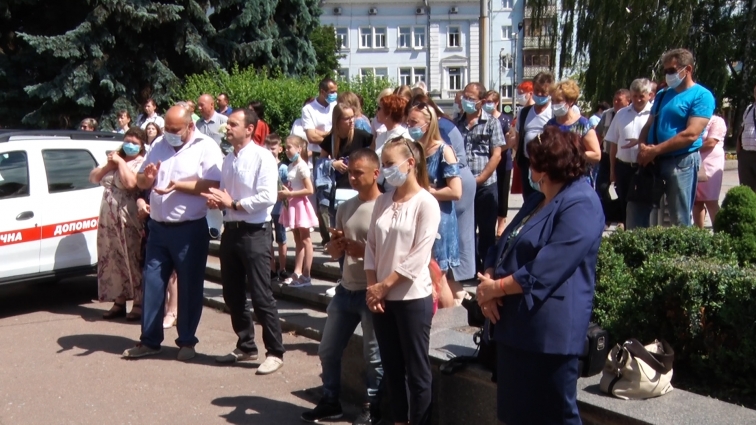 Із професійним святом медиків Житомирщини вітали на майдані Корольова